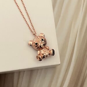 Ayı Figürlü Rose Gümüş Kolye
