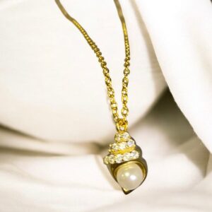 İncili Deniz Kabuğu Gümüş Kolye