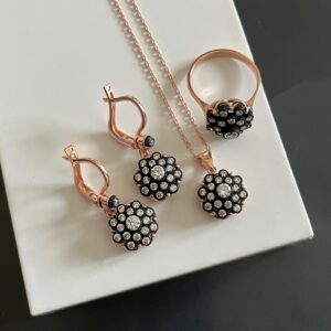 Elmas Montür Çiçek Model Gümüş Set