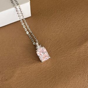 Pembe Zirkon Taşlı Kare Gümüş Kolye