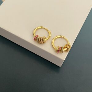 Minimal Halka Detaylı Tasarım Küpe