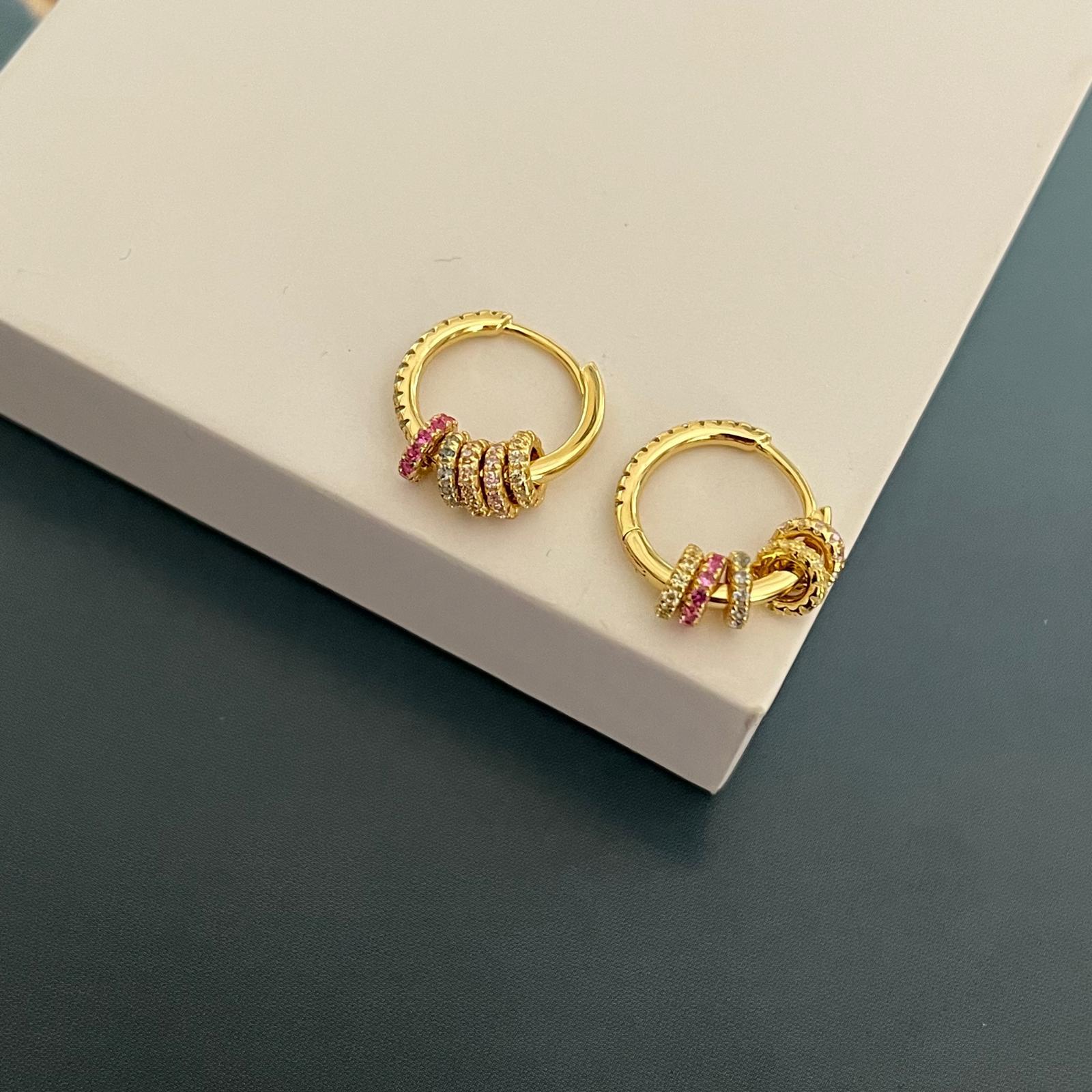 minimal halka detaylı tasarım küpe reyhan coşkun