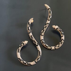 Yılan Desenli Gümüş Tasarım Küpe