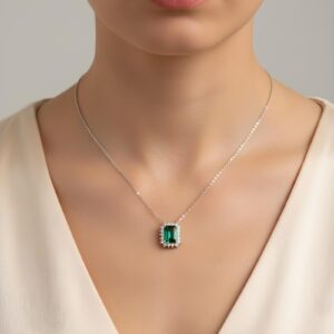 Zümrüt Taşlı Vintage Gümüş Kolye