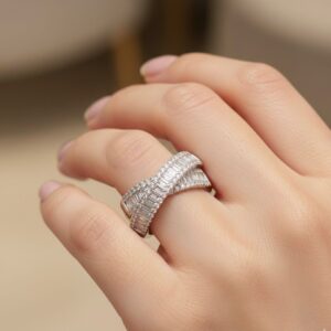 Çapraz Baget Taşlı VIP Gümüş Yüzük – Ölçü 18