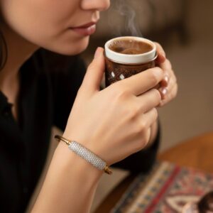 Gold Silver Karışık Bombeli Gümüş Kelepçe